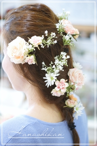 ウェディングヘッドアクセサリーを試し挿し
